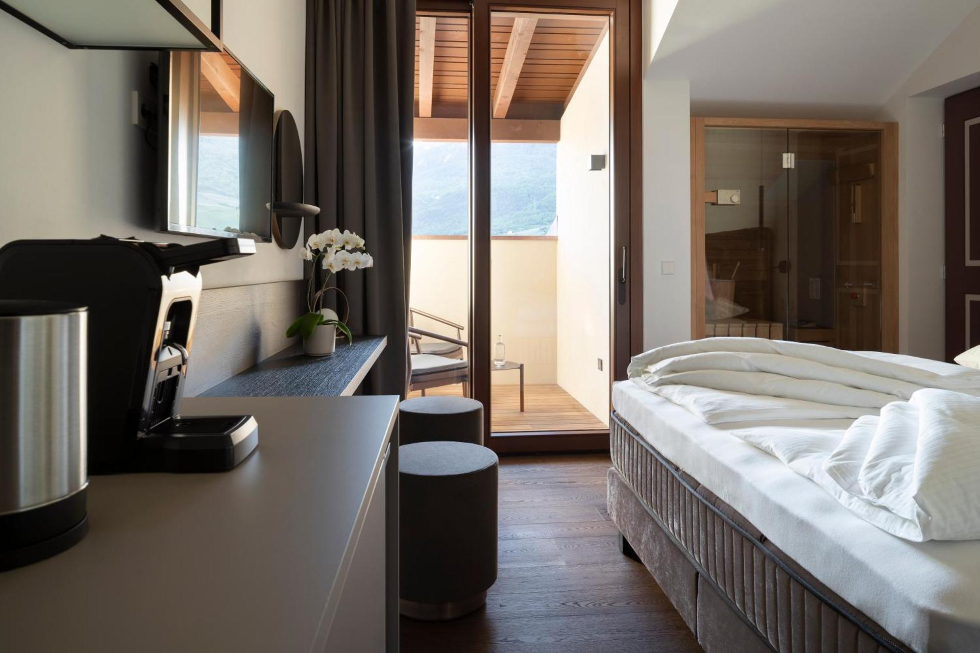 Ansitz Battisti Suites (Adults Only) Caldaro Εξωτερικό φωτογραφία