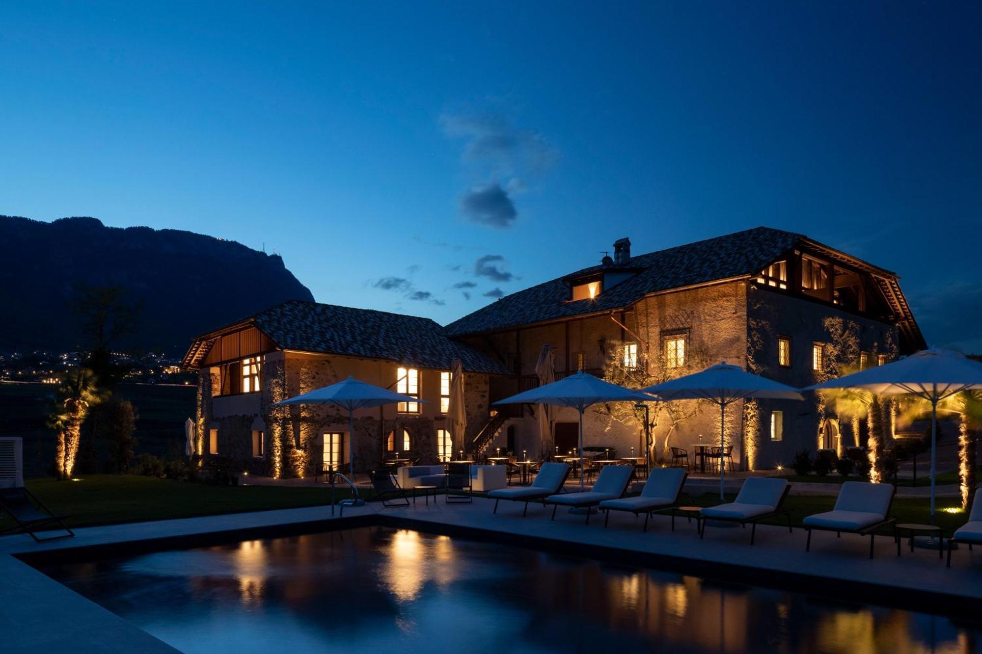 Ansitz Battisti Suites (Adults Only) Caldaro Εξωτερικό φωτογραφία