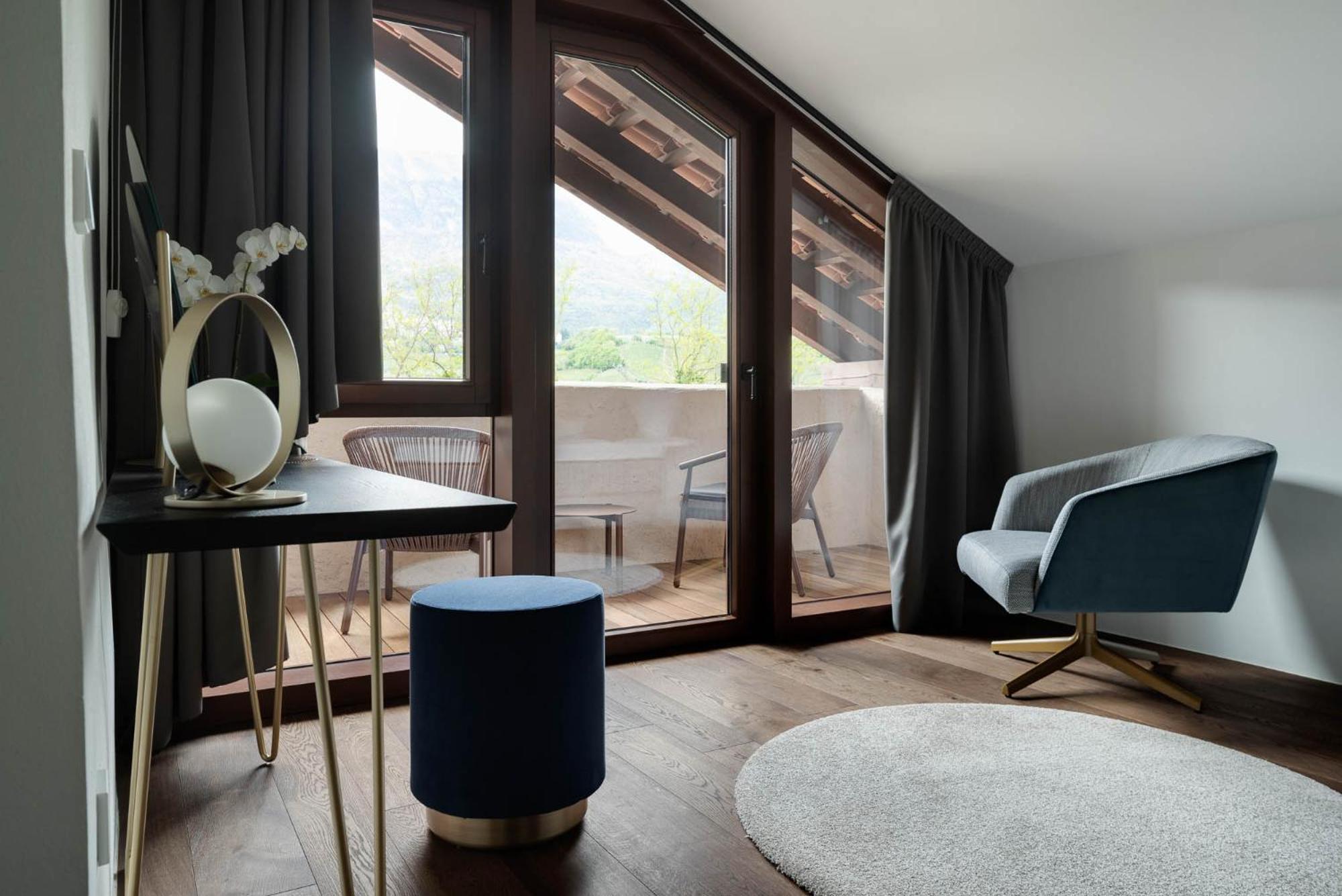 Ansitz Battisti Suites (Adults Only) Caldaro Δωμάτιο φωτογραφία