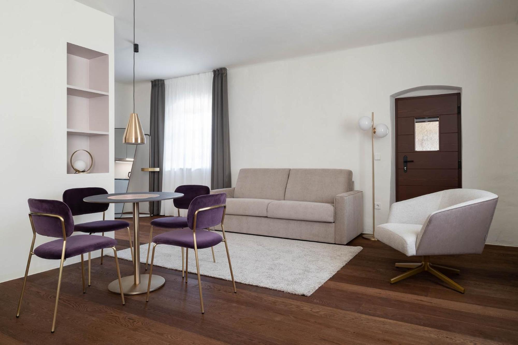 Ansitz Battisti Suites (Adults Only) Caldaro Δωμάτιο φωτογραφία