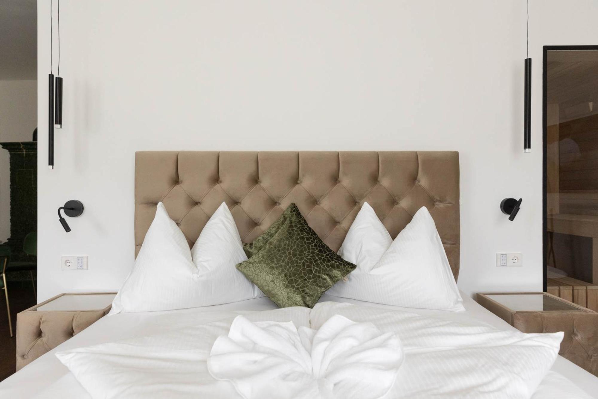 Ansitz Battisti Suites (Adults Only) Caldaro Δωμάτιο φωτογραφία